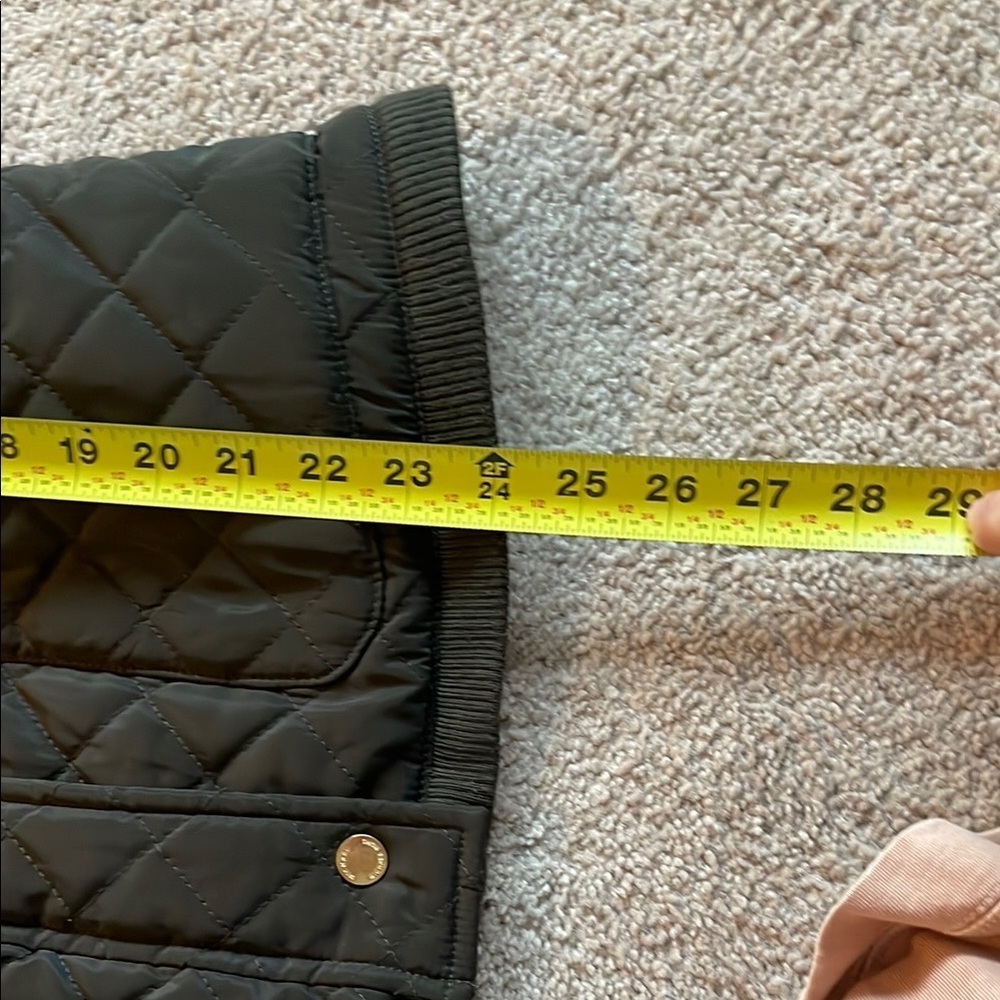 Michael Kors Green Quilted Vest with Stand-Up Collar - Picture 7 of 11
